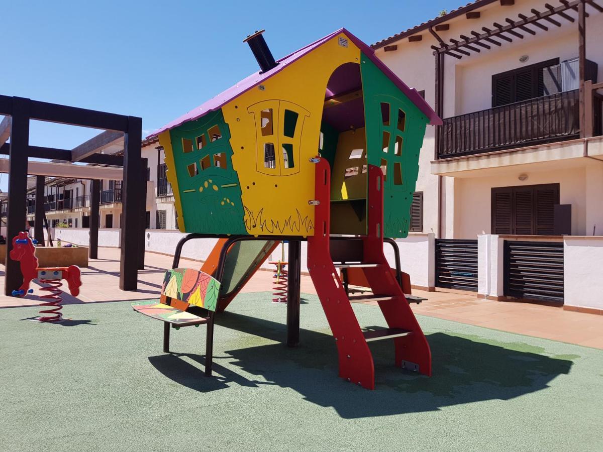 Ferienwohnung Residencial Delta Garden'S Sant Jaume d’Enveja Exterior foto