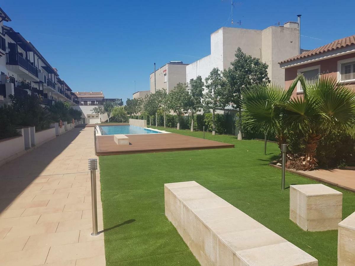Ferienwohnung Residencial Delta Garden'S Sant Jaume d’Enveja Exterior foto